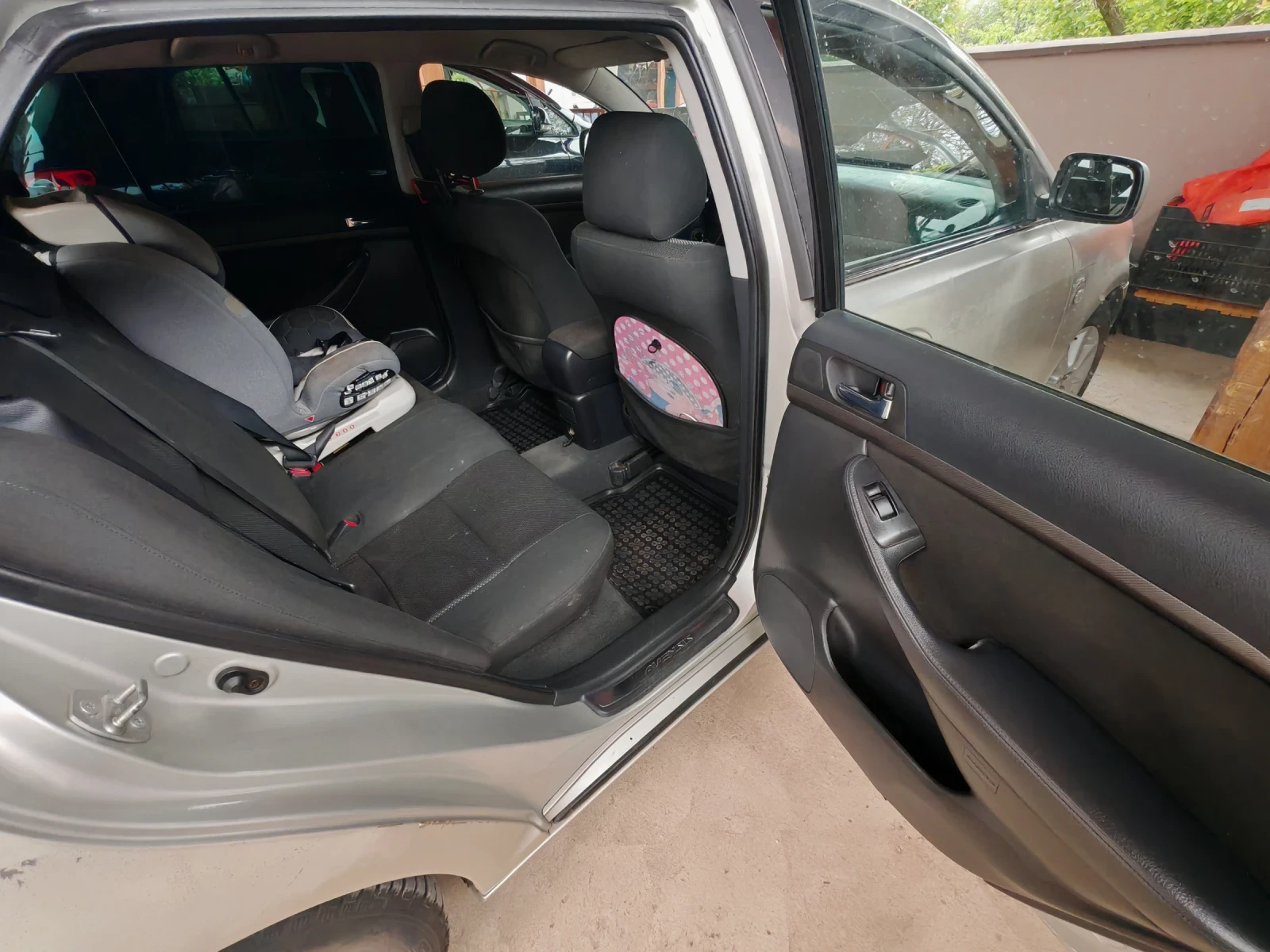Toyota Avensis  - изображение 7