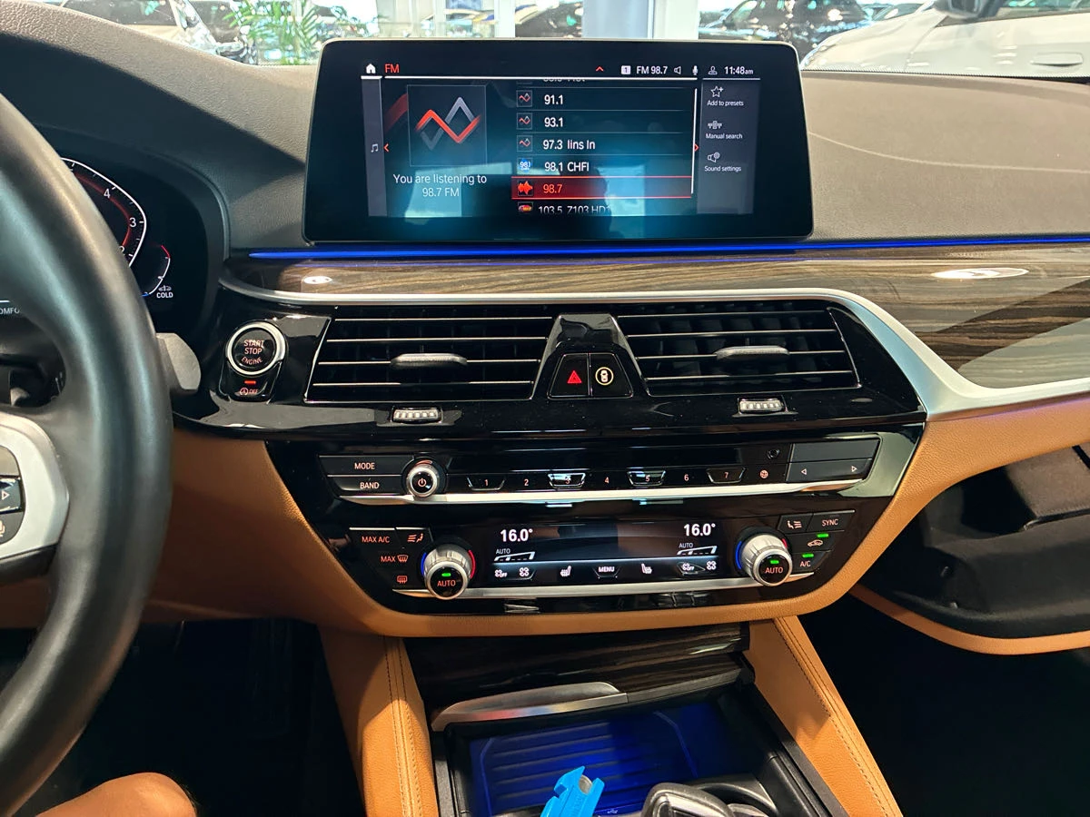 BMW 530 xDrive* CARFAX* БЕЗ ПЪРВОНАЧАЛНА*  - изображение 7