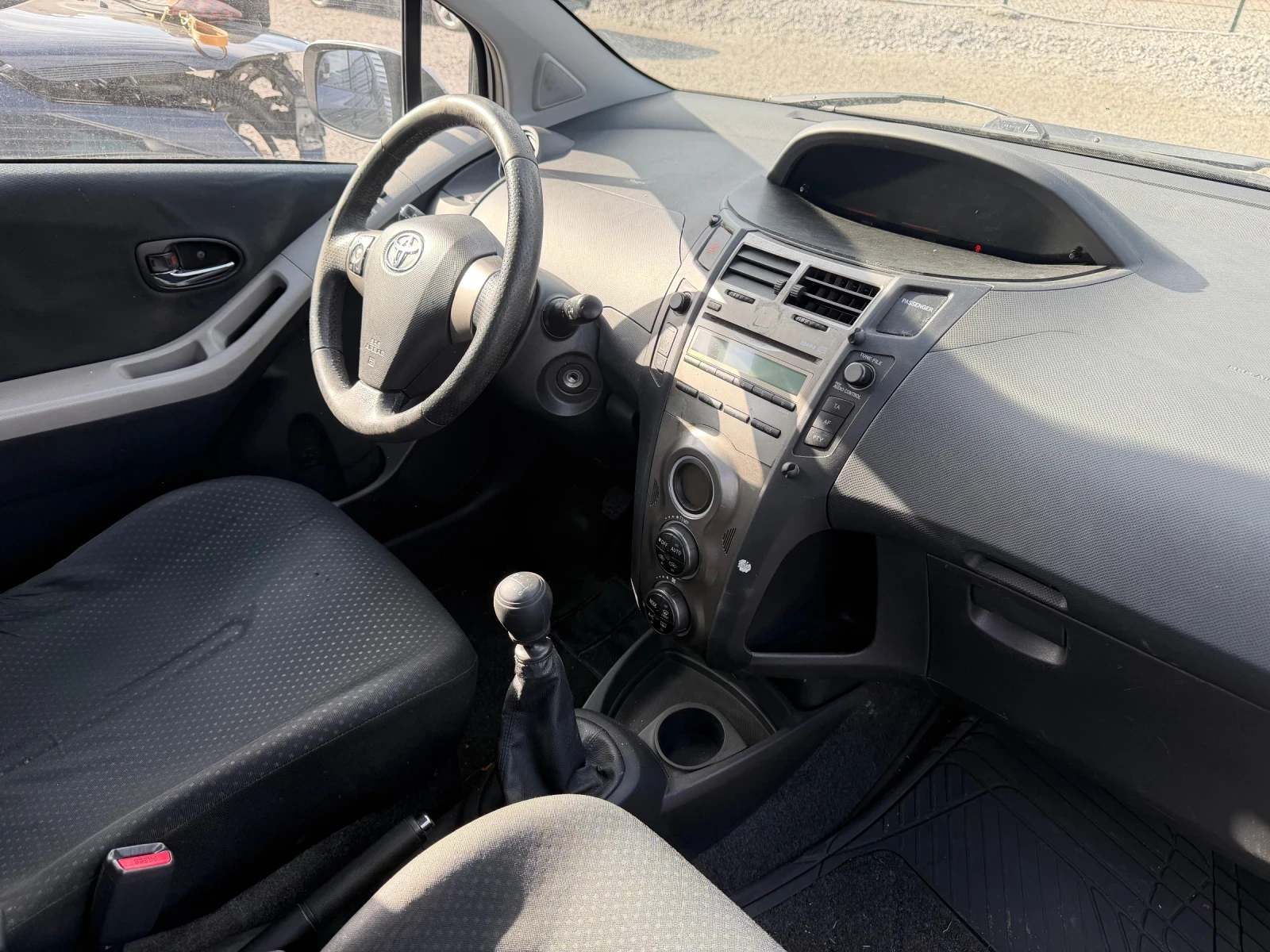 Toyota Yaris 1.4 disel facelift - изображение 9