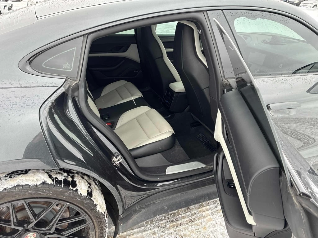 Porsche Taycan 4S  CARFAX | Mobile.bg � ����������� 17