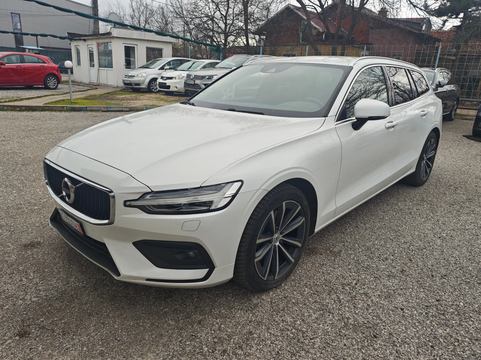 Volvo V60 MILDE HIBRID, SWISS - изображение 3