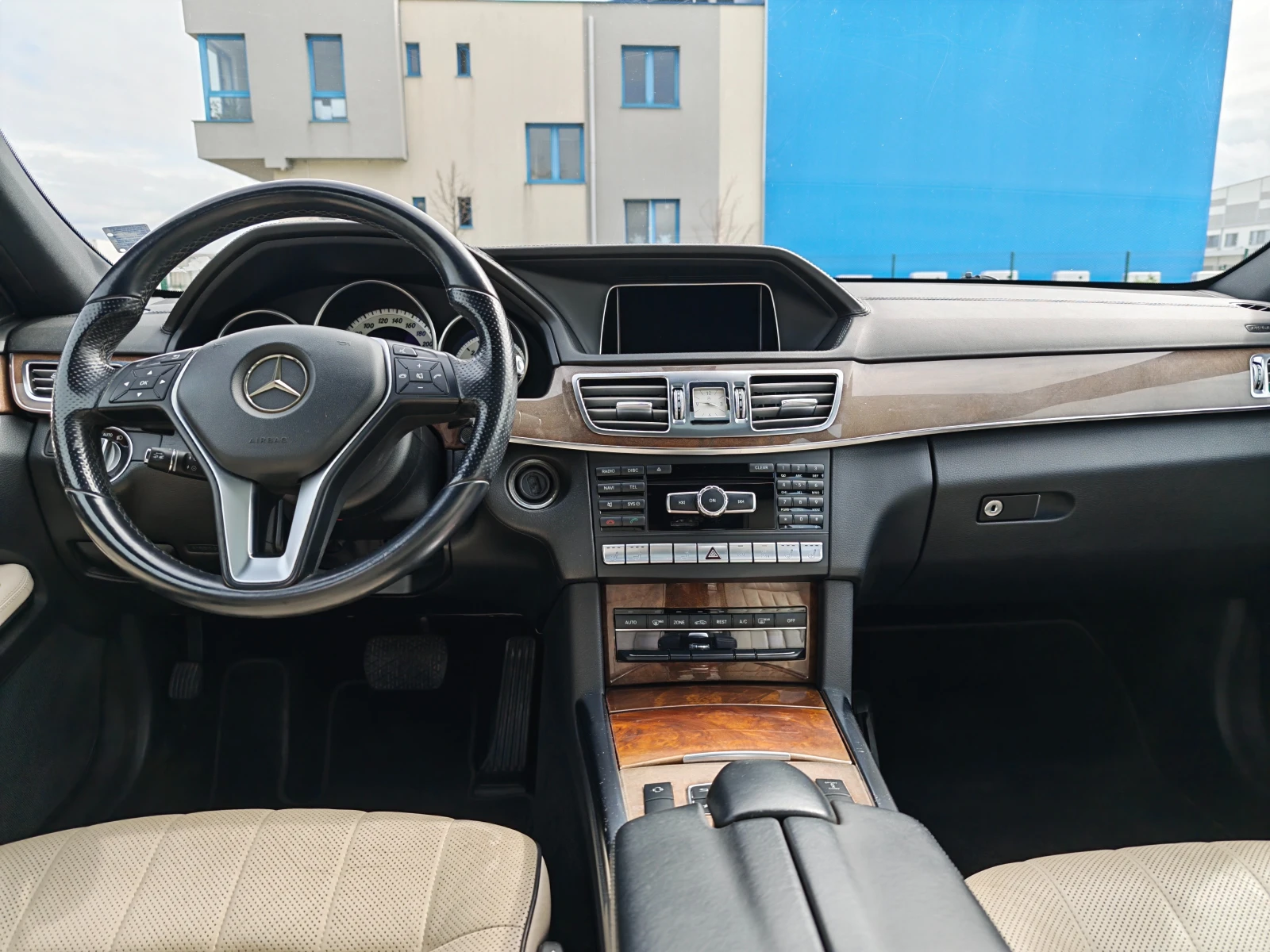 Mercedes-Benz E 350 4M* AirMatic * 360 Camera * Distronic* Memory | Mobile.bg � ����������� 9