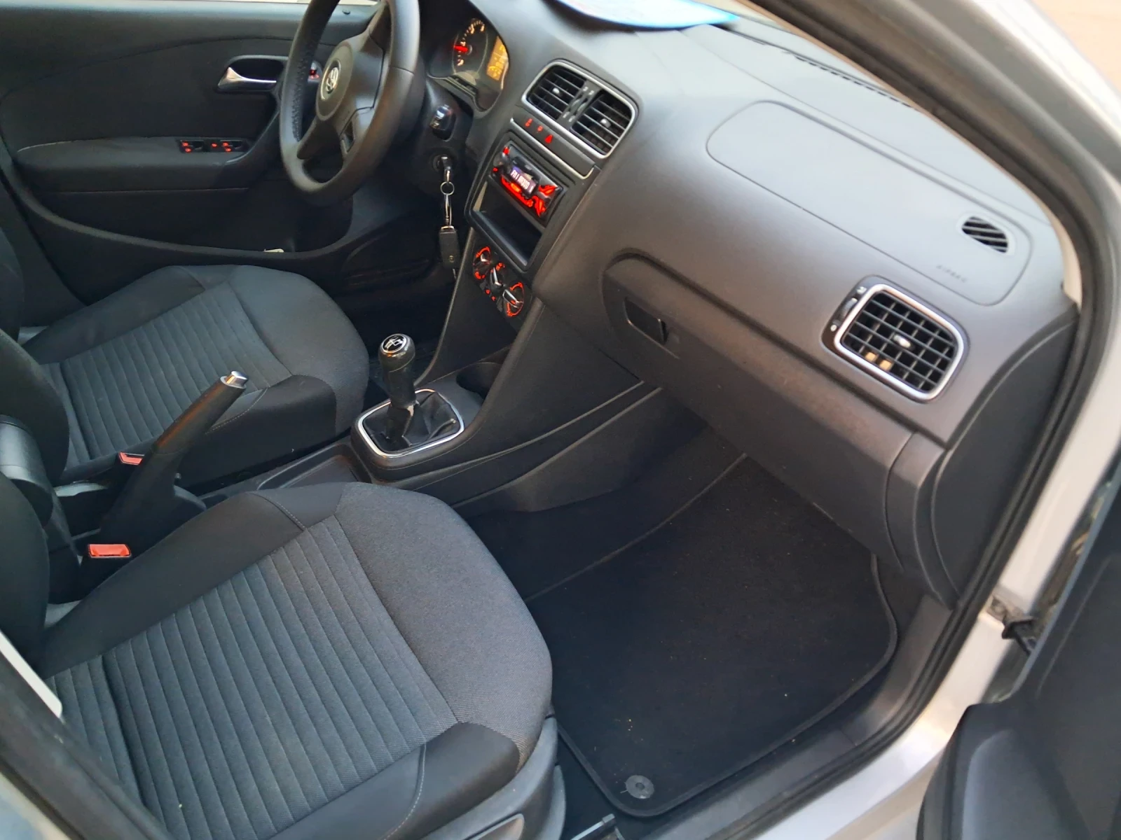 VW Polo 1.6 TDI 90 ks. | Mobile.bg � ����������� 5