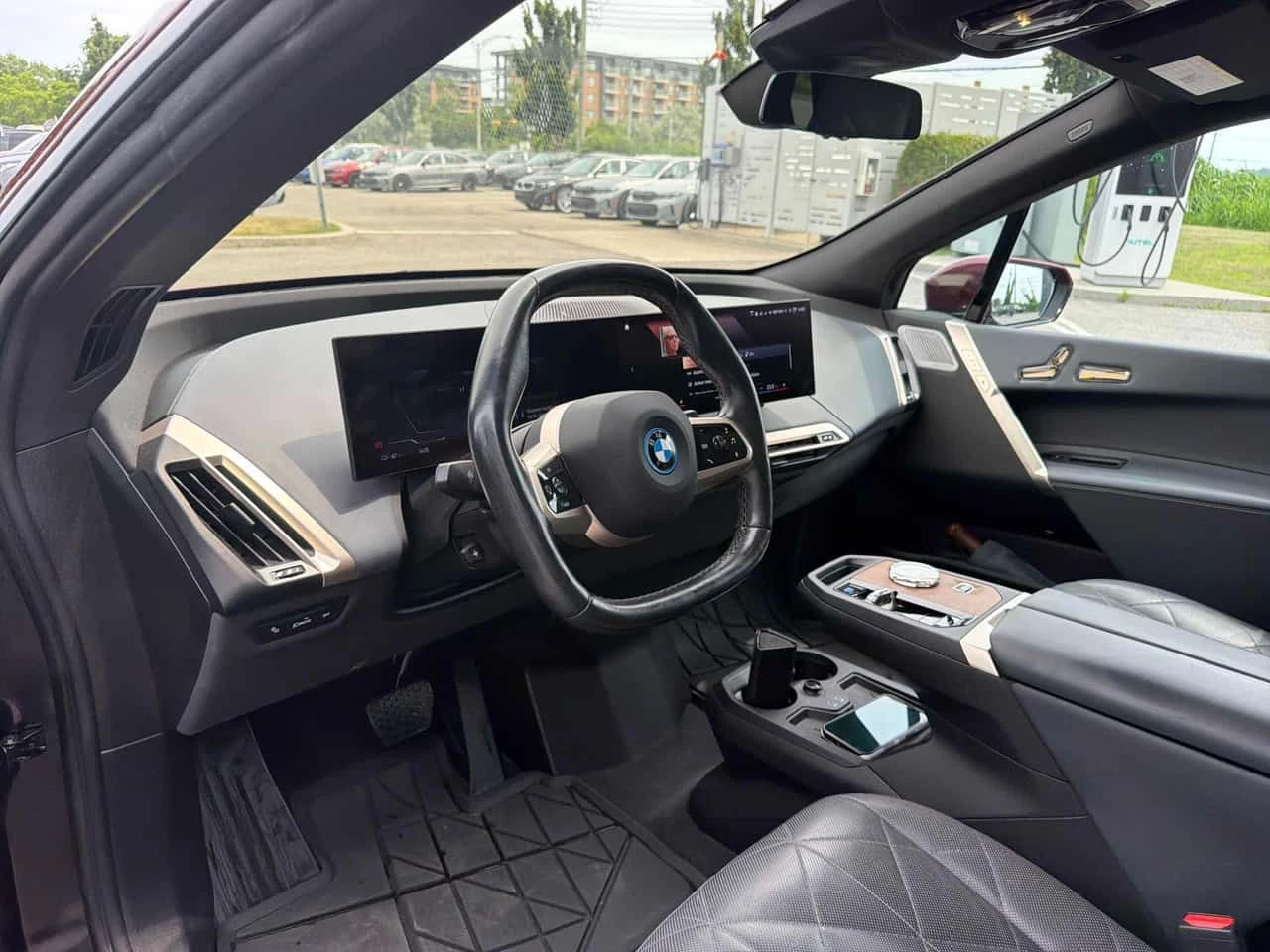 BMW iX * xDrive50 * CARFAX * ����� �� �����������  | Mobile.bg � ����������� 5