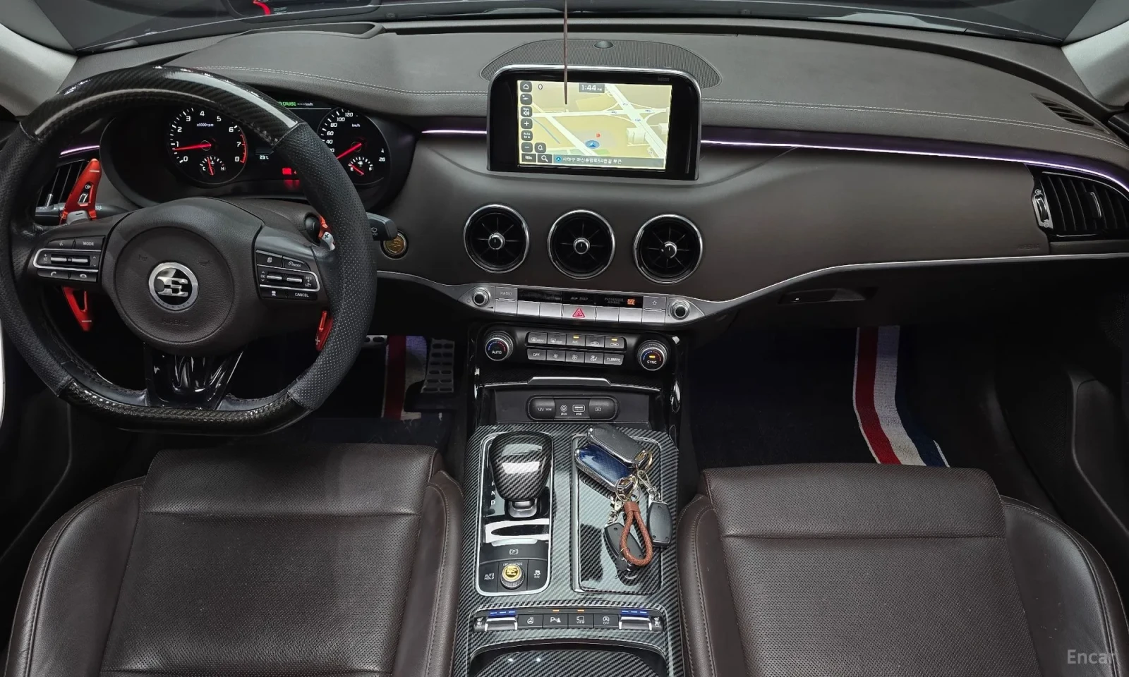 Kia Stinger Топ цена\Реални километри\ Фулл екстри, снимка 7 - Автомобили и джипове - 55584058