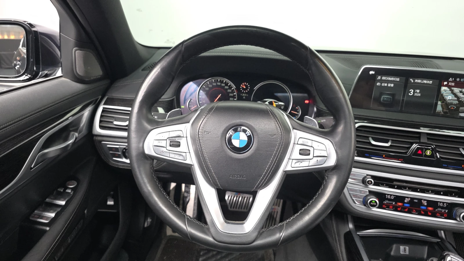 BMW 740 Li ' XDRIVE ' M PKG ' DISTRONIC ' , снимка 12 - Автомобили и джипове - 55902777