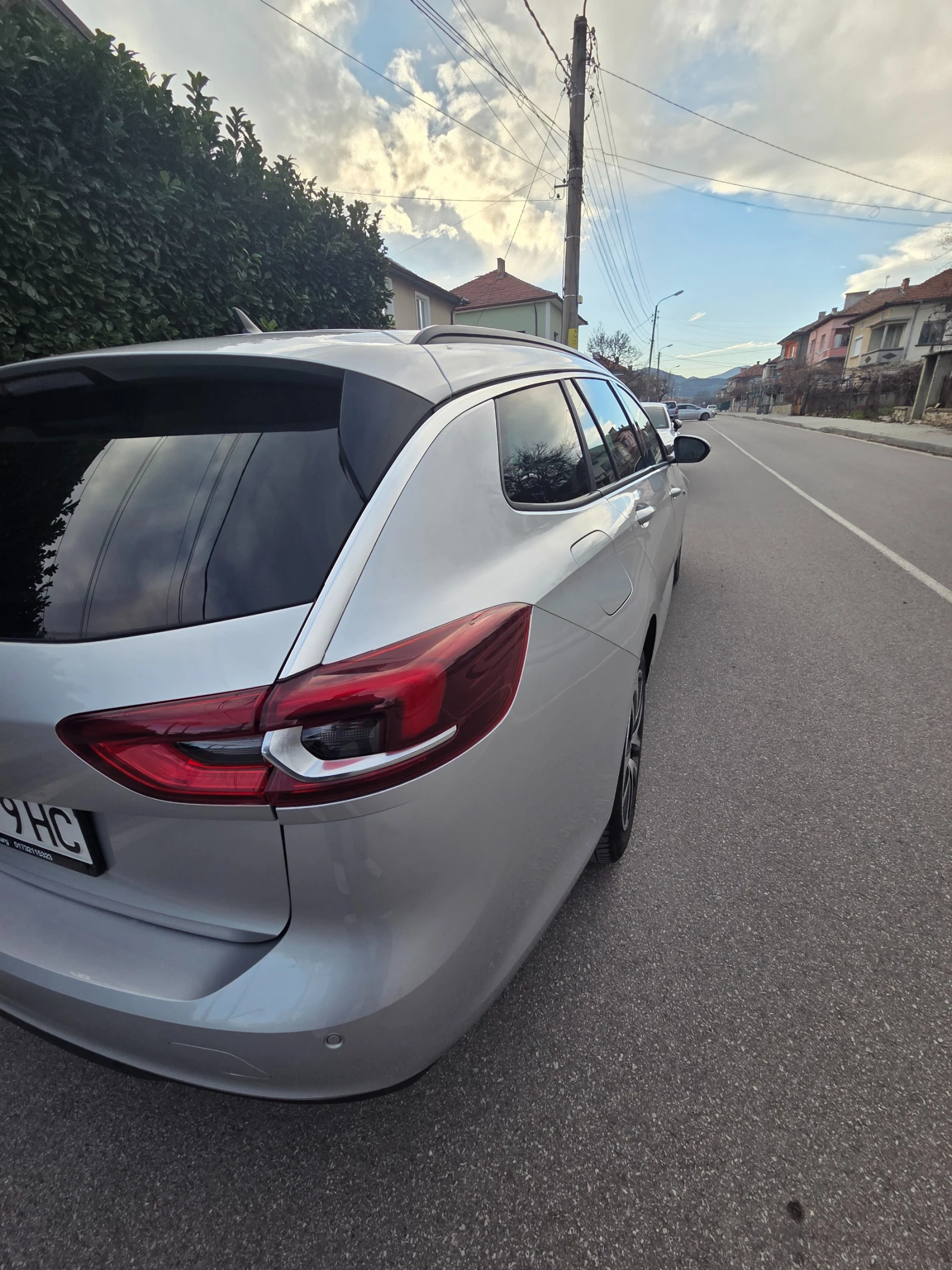 Opel Insignia SPORTS TOURER, снимка 4 - Автомобили и джипове - 56021464