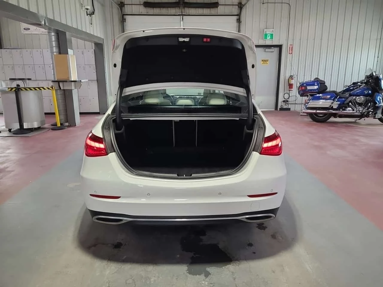 Mercedes-Benz C 300 * CARFAX * 2 ����� * �������� *  | Mobile.bg � ����������� 14