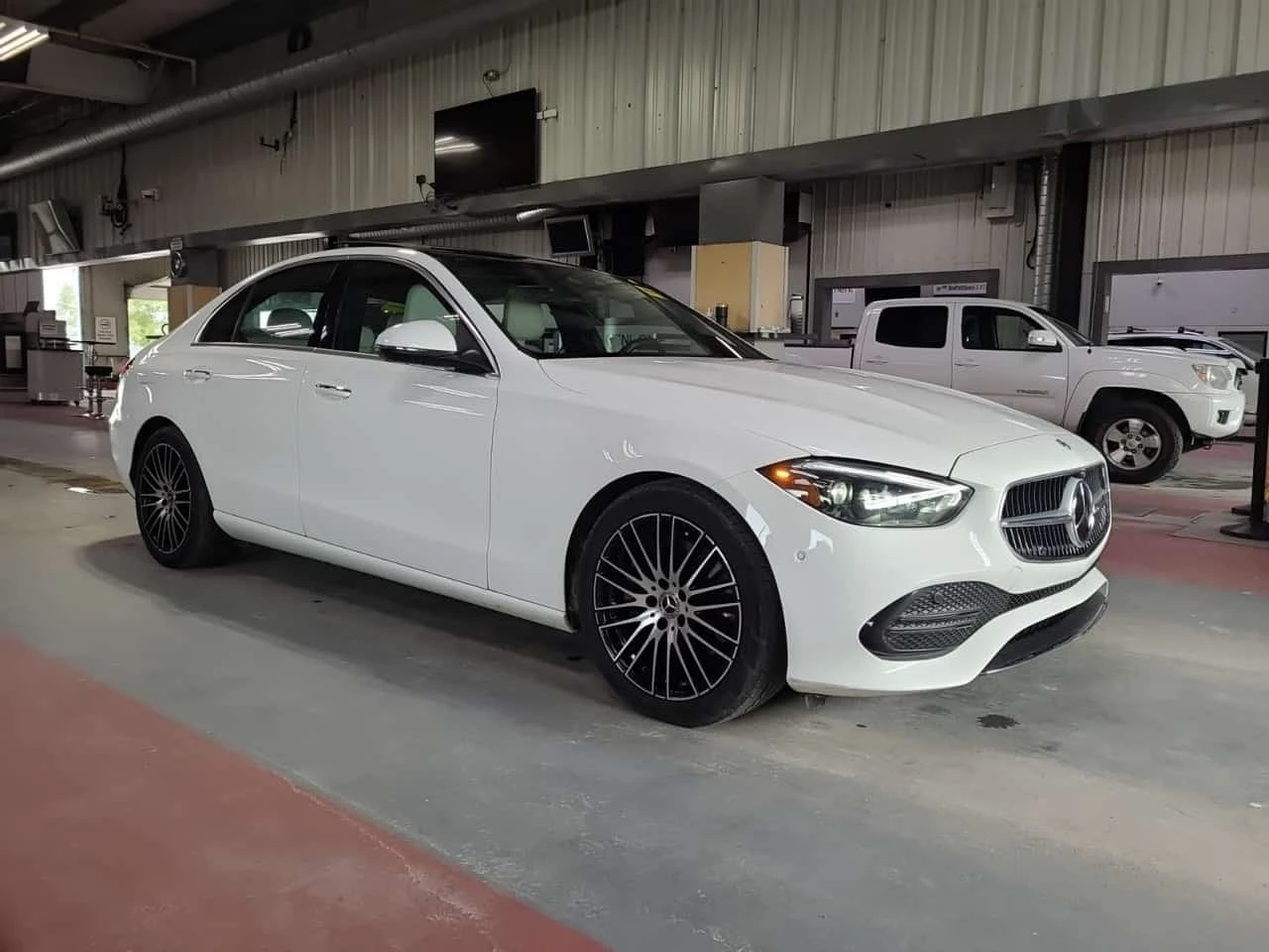 Mercedes-Benz C 300 * CARFAX * 2 ����� * �������� *  | Mobile.bg � ����������� 2