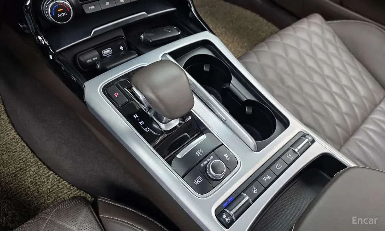 Kia Stinger * 2.5 AWD Masters * , снимка 9 - Автомобили и джипове - 56726238