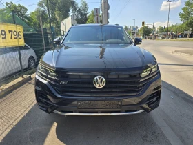 Обява за продажба на VW Touareg 4.2TDI/R-LINE ~83 994 лв. - изображение 1