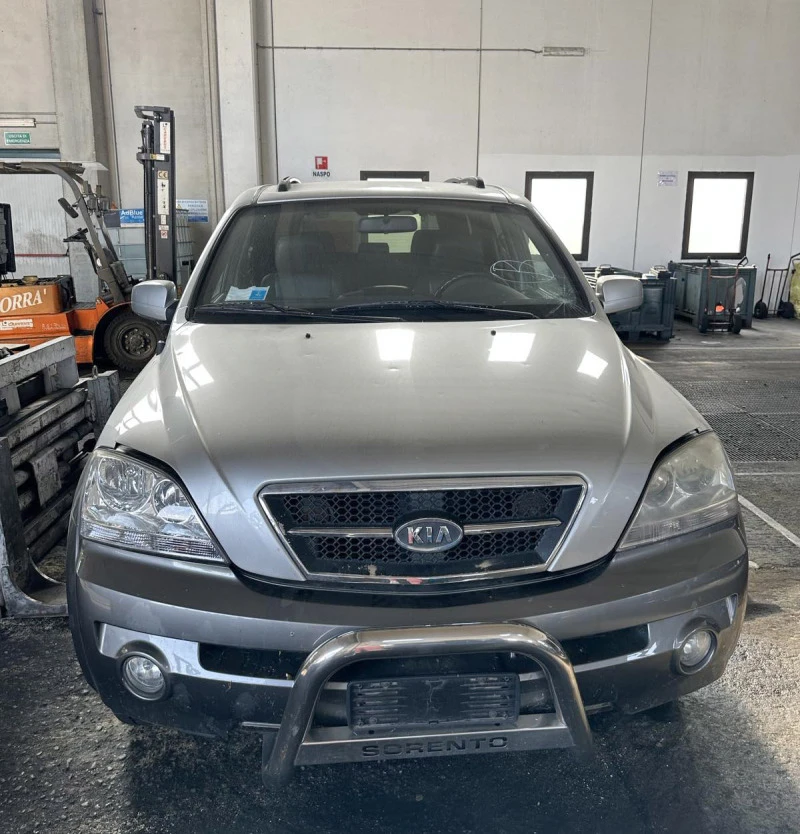 Kia Sorento 2.5 CRDI, снимка 1 - Автомобили и джипове - 43176762