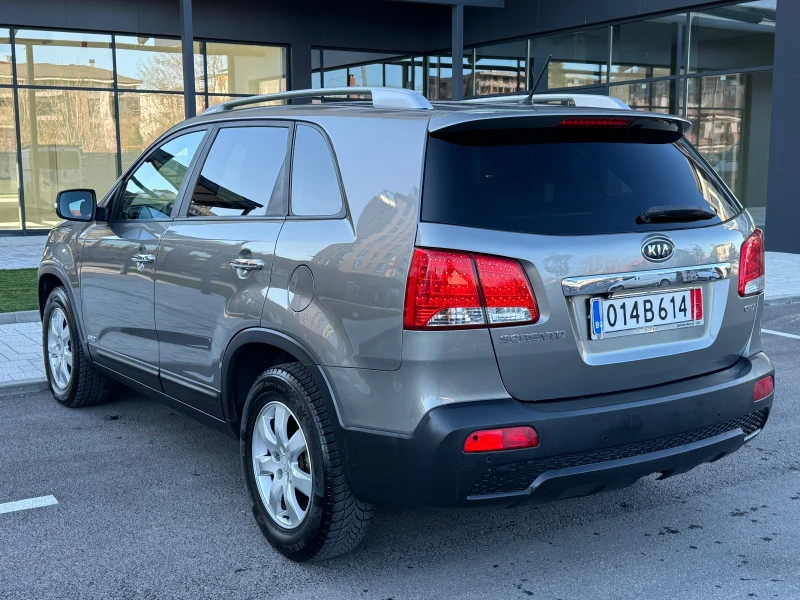 Kia Sorento 2.2CRDi* 197кс* 4x4* НАВИ* КОЖА* EURO5, снимка 8 - Автомобили и джипове - 51115598