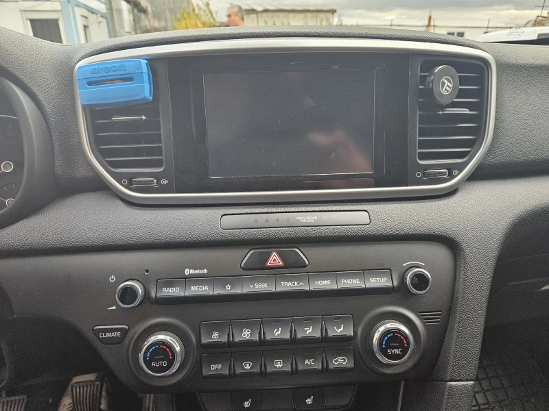 Kia Sportage 4x4 1.6 crdi 4WD ГАРАНЦИЯ, снимка 14 - Автомобили и джипове - 52542785