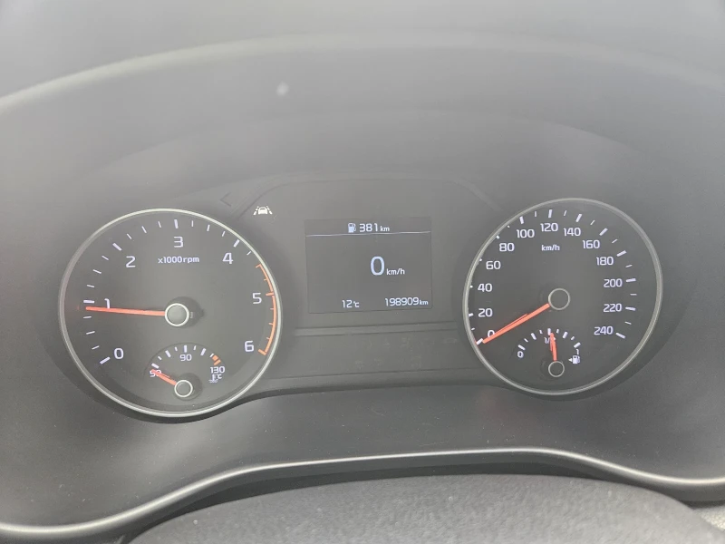 Kia Sportage 4x4 1.6 crdi 4WD ГАРАНЦИЯ, снимка 7 - Автомобили и джипове - 52542785