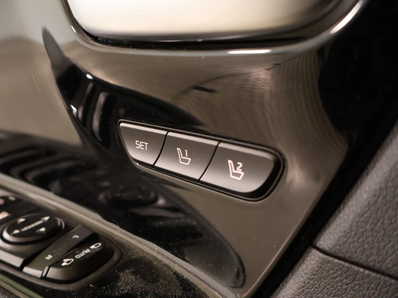 Kia Niro 100% SOH 65 kWh ExecutiveLine, снимка 9 - Автомобили и джипове - 52501598