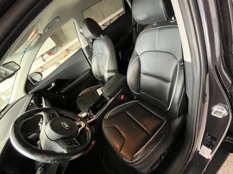 Kia Niro 100% SOH 65 kWh ExecutiveLine, снимка 5 - Автомобили и джипове - 52501598