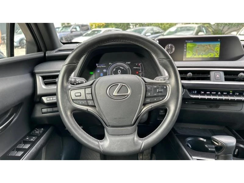 Lexus UX, снимка 9 - Автомобили и джипове - 48012987