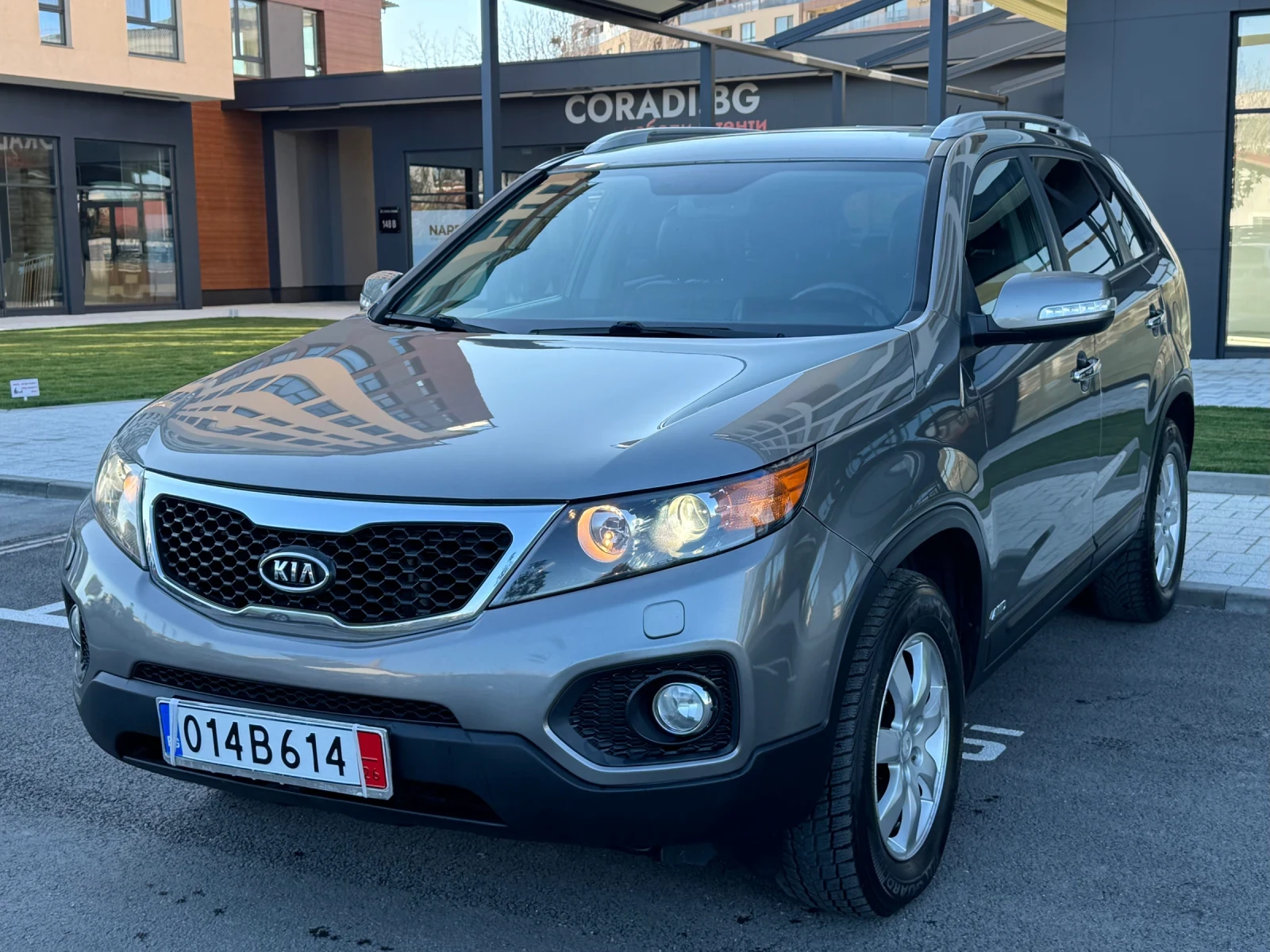 Kia Sorento 2.2CRDi* 197кс* 4x4* НАВИ* КОЖА* EURO5, снимка 1