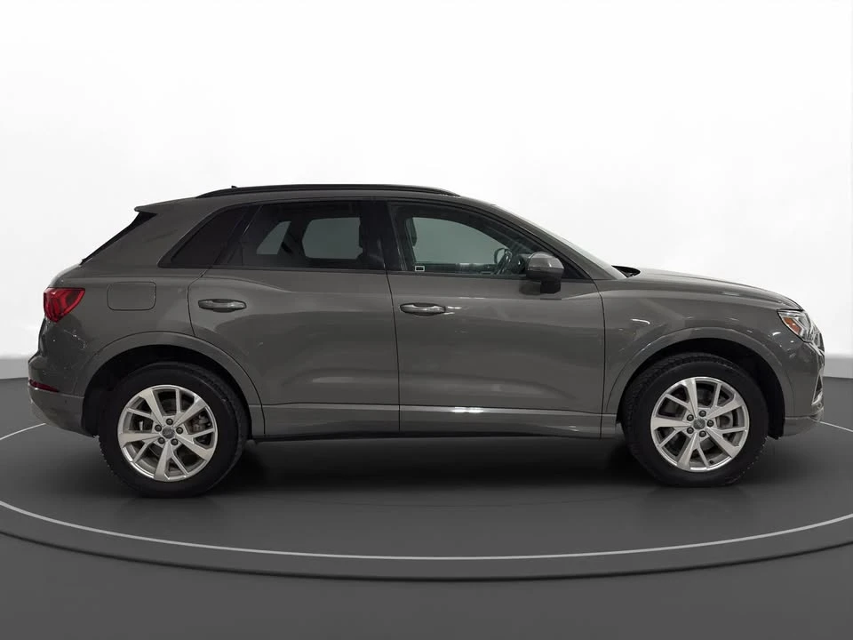 Audi Q3 * VIRTUAL COCKPIT* * АвтоКредит* (ЦЕНА ДО БГ) - изображение 4