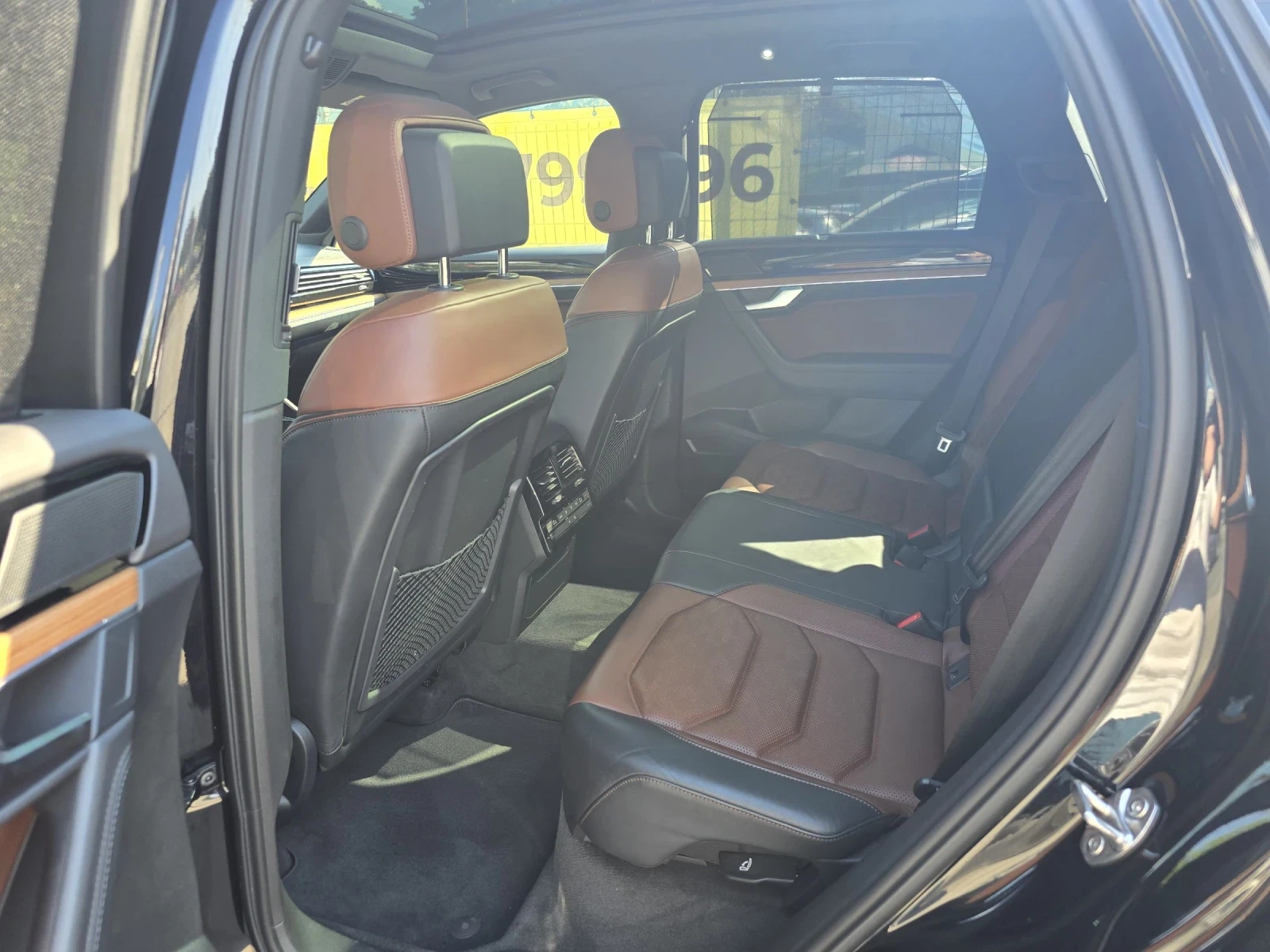 VW Touareg 4.2TDI/R-LINE - изображение 10