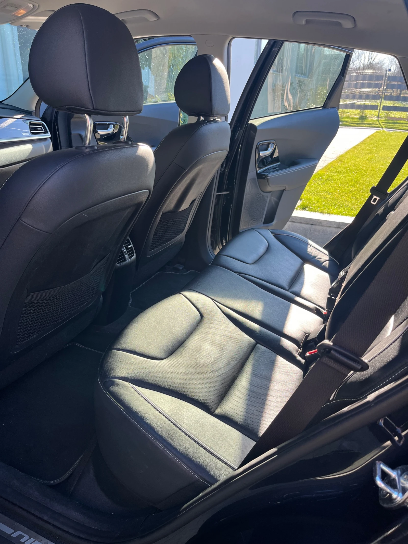 Kia Niro 100% SOH 65 kWh ExecutiveLine - изображение 5