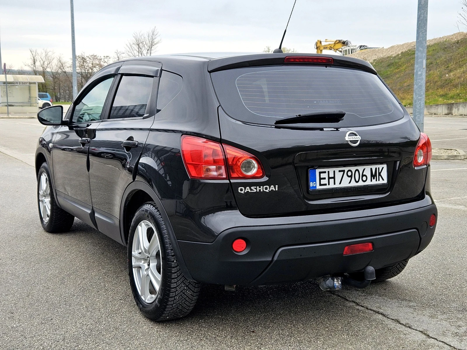 Nissan Qashqai ГАЗ-БЕНЗИН КОЖА НАВИГАЦИЯ 4Х4 , снимка 7 - Автомобили и джипове - 54169550