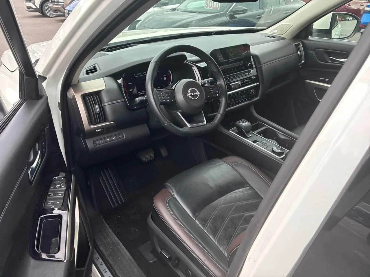 Nissan Pathfinder * Platinum * ��������� * BOSE * 360 * 2 ����� *  | Mobile.bg � ����������� 5