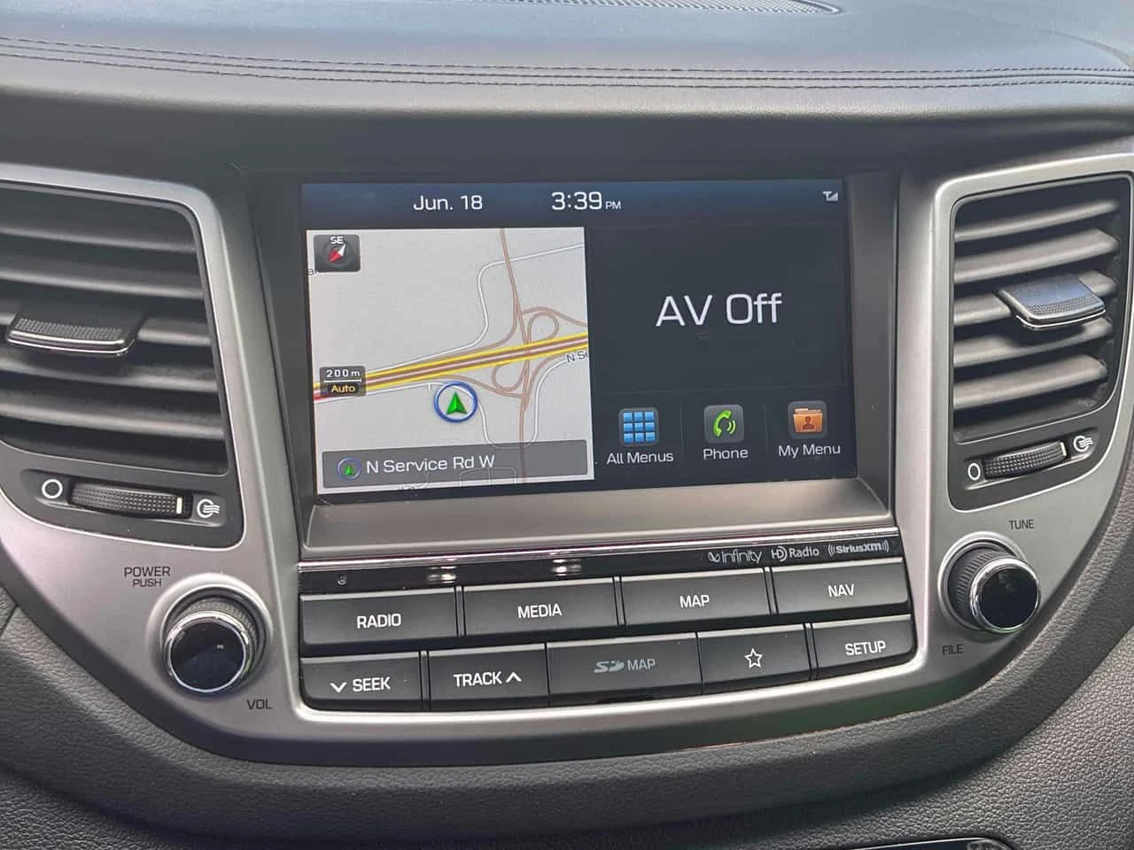 Hyundai Tucson Luxury  CARFAX | Mobile.bg � ����������� 10
