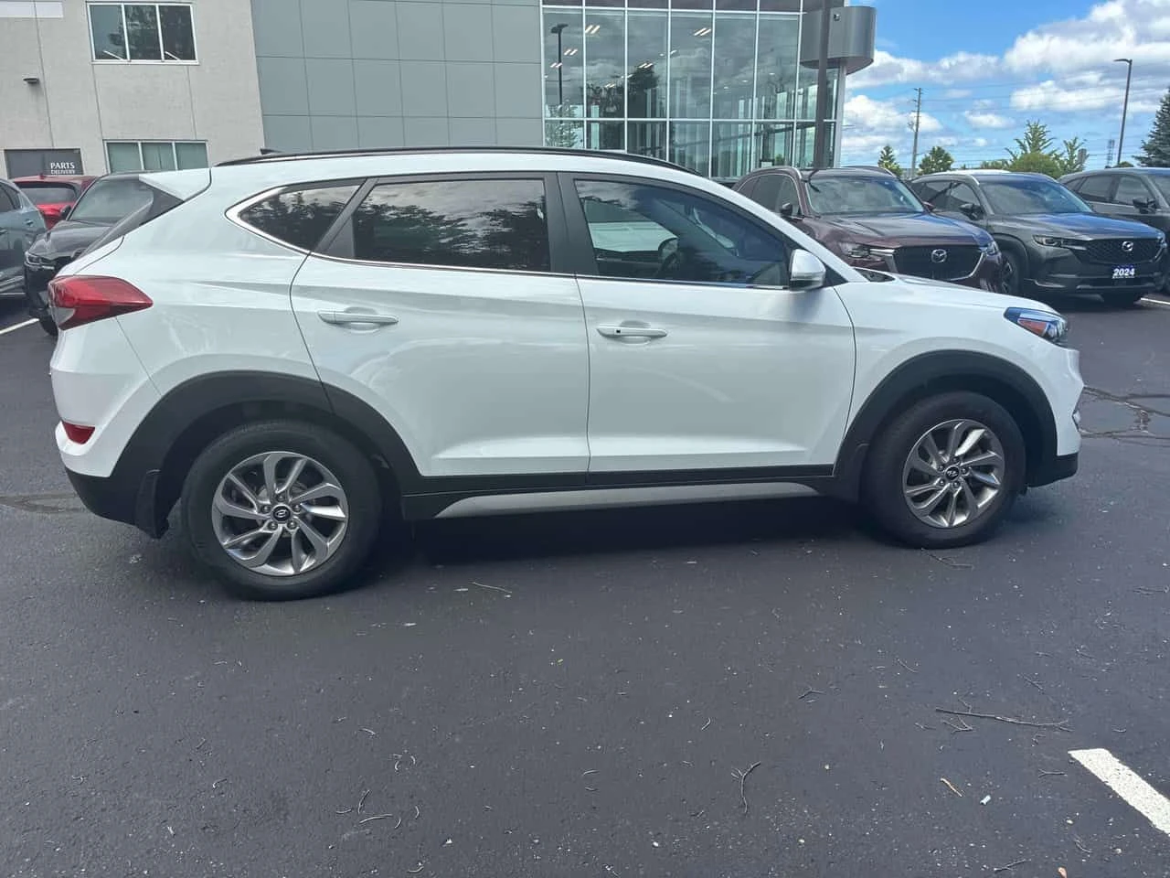 Hyundai Tucson Luxury  CARFAX | Mobile.bg � ����������� 3