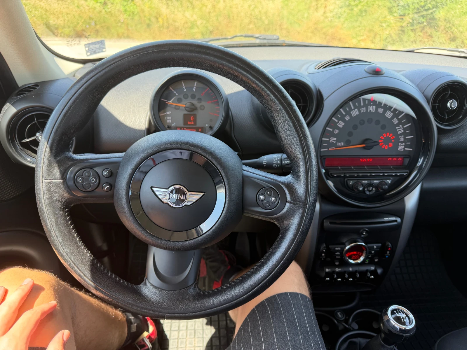 Mini Countryman 2.0D (СМЕНЕНИ ВЕРИГИ) !!!, снимка 10 - Автомобили и джипове - 55088102