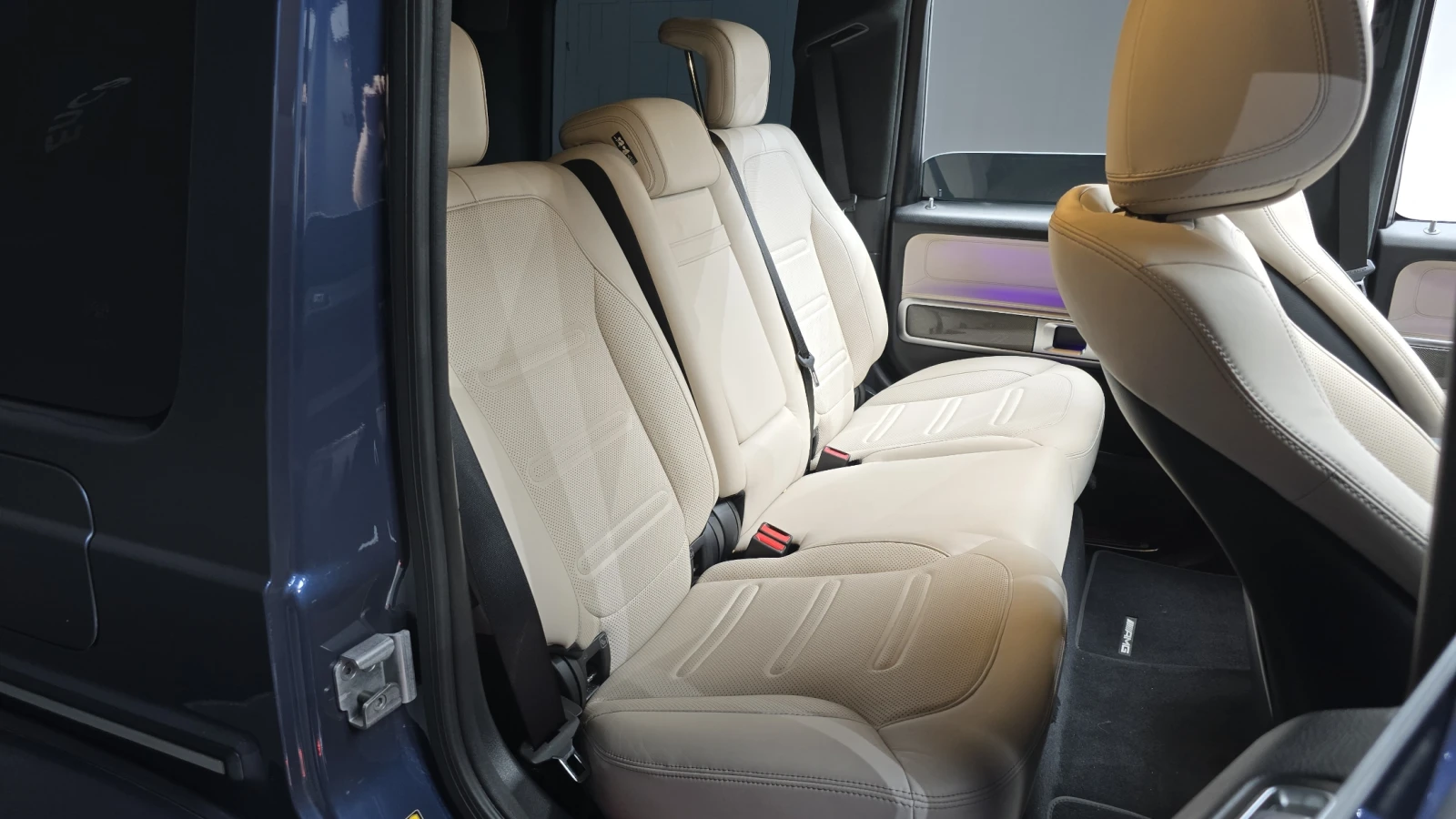 Mercedes-Benz G 450 BLIND SPOT* 360* ПОДГРЕВ ВОЛАН* ЛЮК* КРАЙНА ЦЕНА, снимка 11 - Автомобили и джипове - 55276554