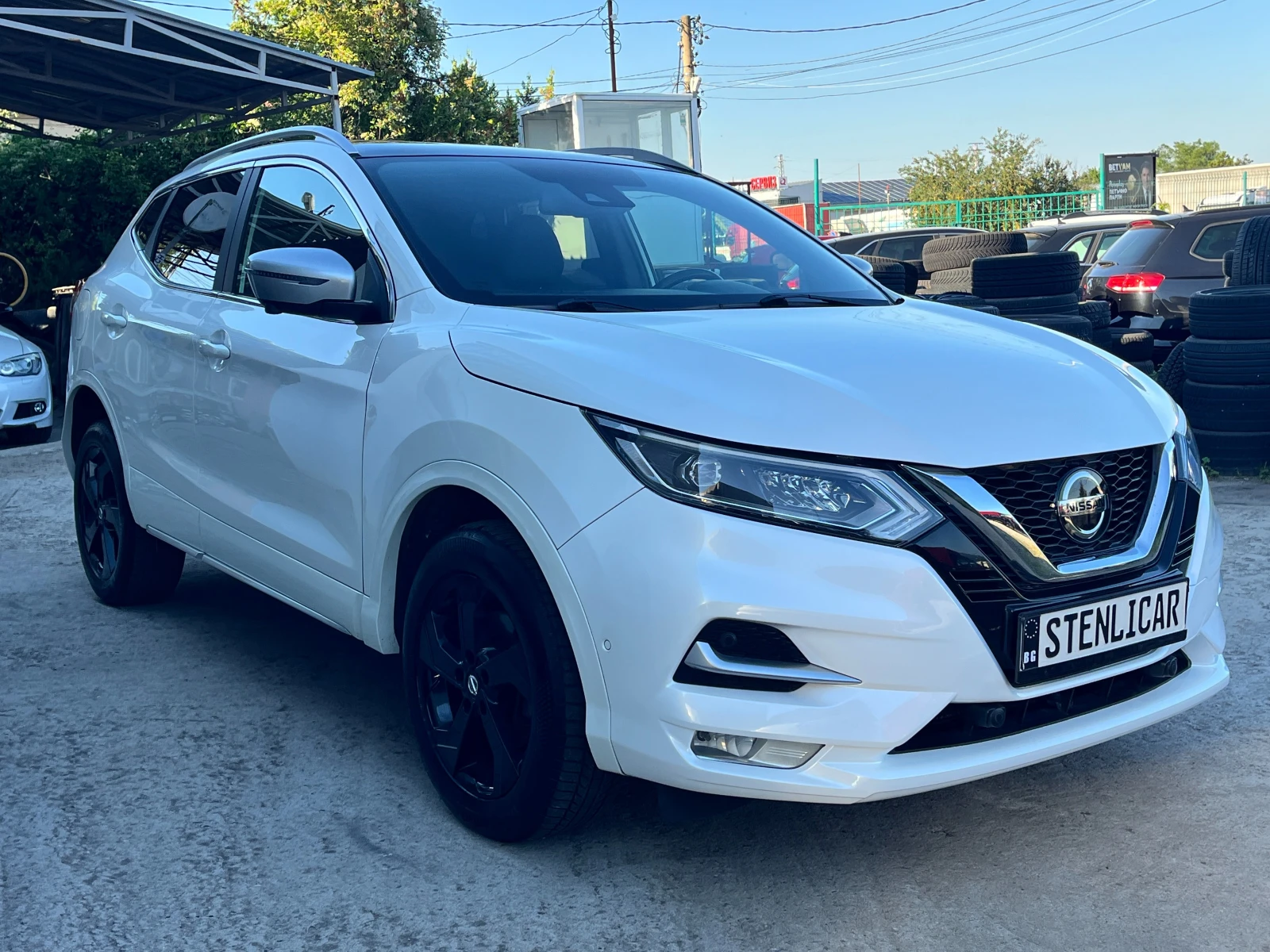 Nissan Qashqai 1.7dCi TEKNA 4X4 AUT, снимка 5 - Автомобили и джипове - 55506081