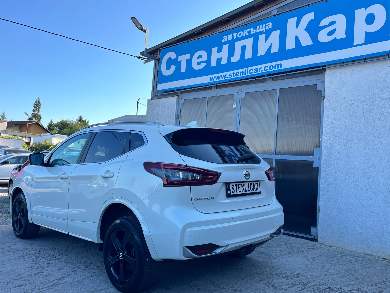 Nissan Qashqai 1.7dCi TEKNA 4X4 AUT, снимка 2 - Автомобили и джипове - 55506081
