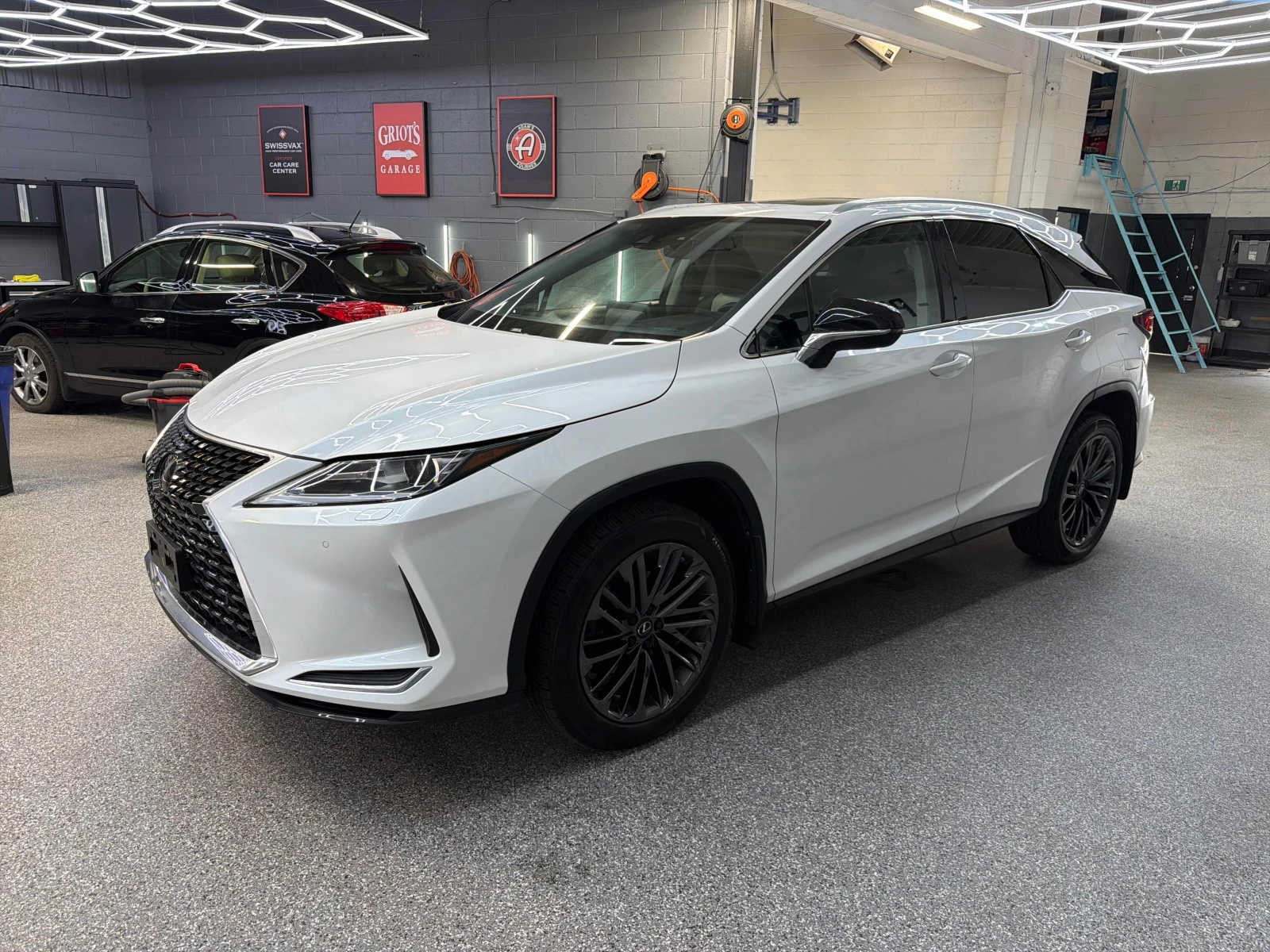 Lexus RX * 350 * CARFAX * ОПЦИЯ ЗА ФИНАНСИРАНЕ , снимка 2 - Автомобили и джипове - 55979753