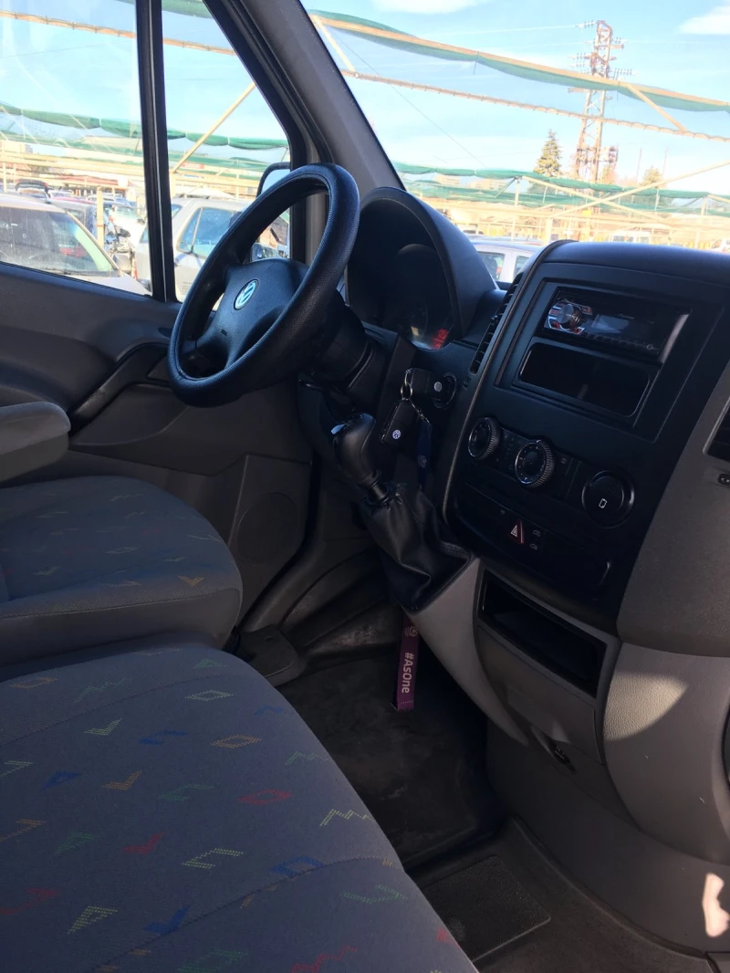 VW Crafter, снимка 11 - Бусове и автобуси - 47144989