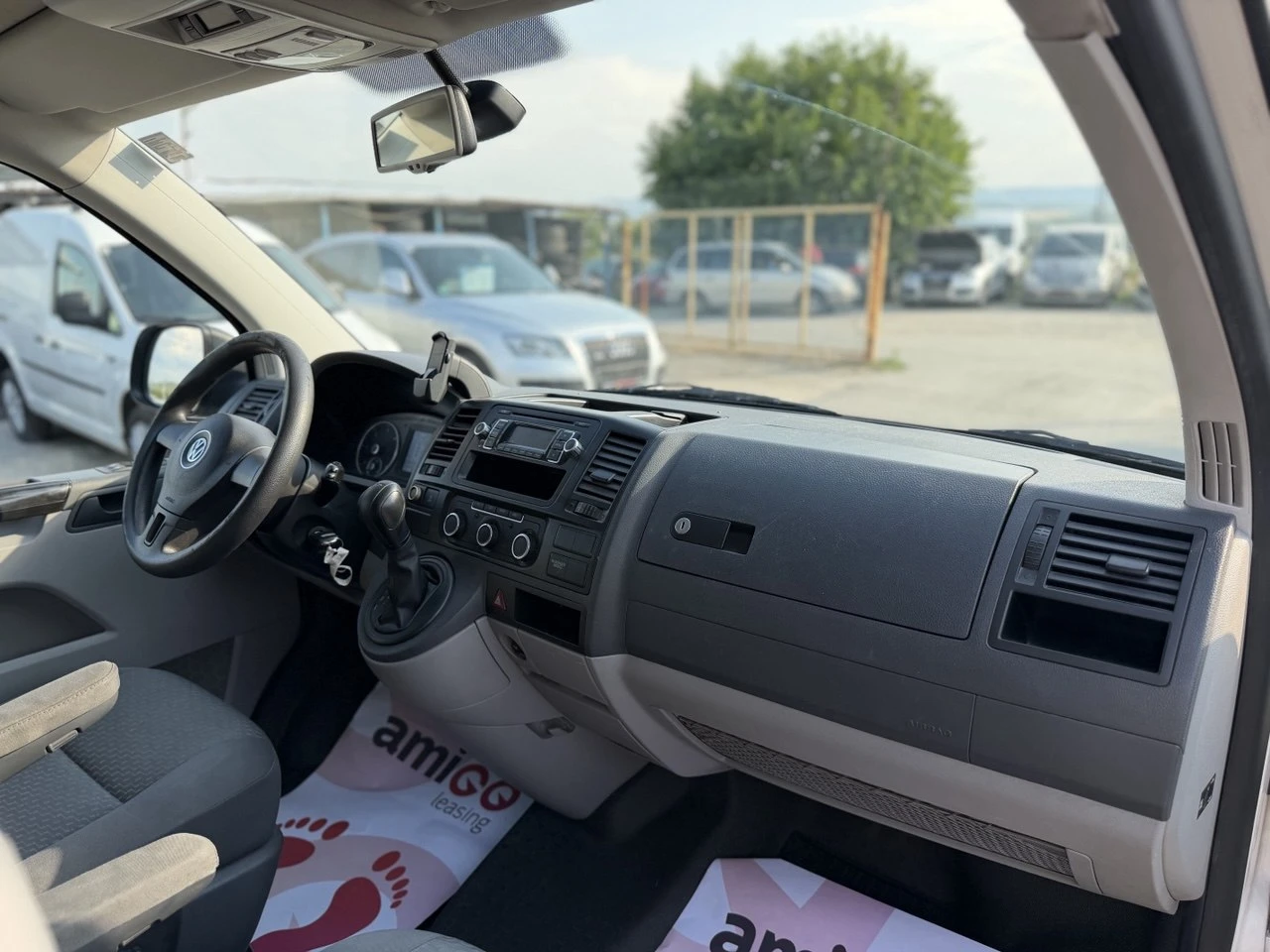 VW Caravelle 2.0TDI DSG 4x4 9МЕСТА, снимка 16 - Бусове и автобуси - 55579743