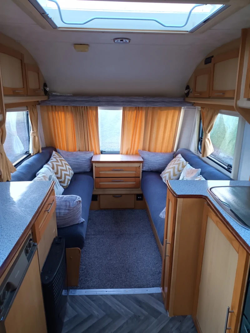 Каравана Eldis Avante 482, снимка 7 - Каравани и кемпери - 52622028