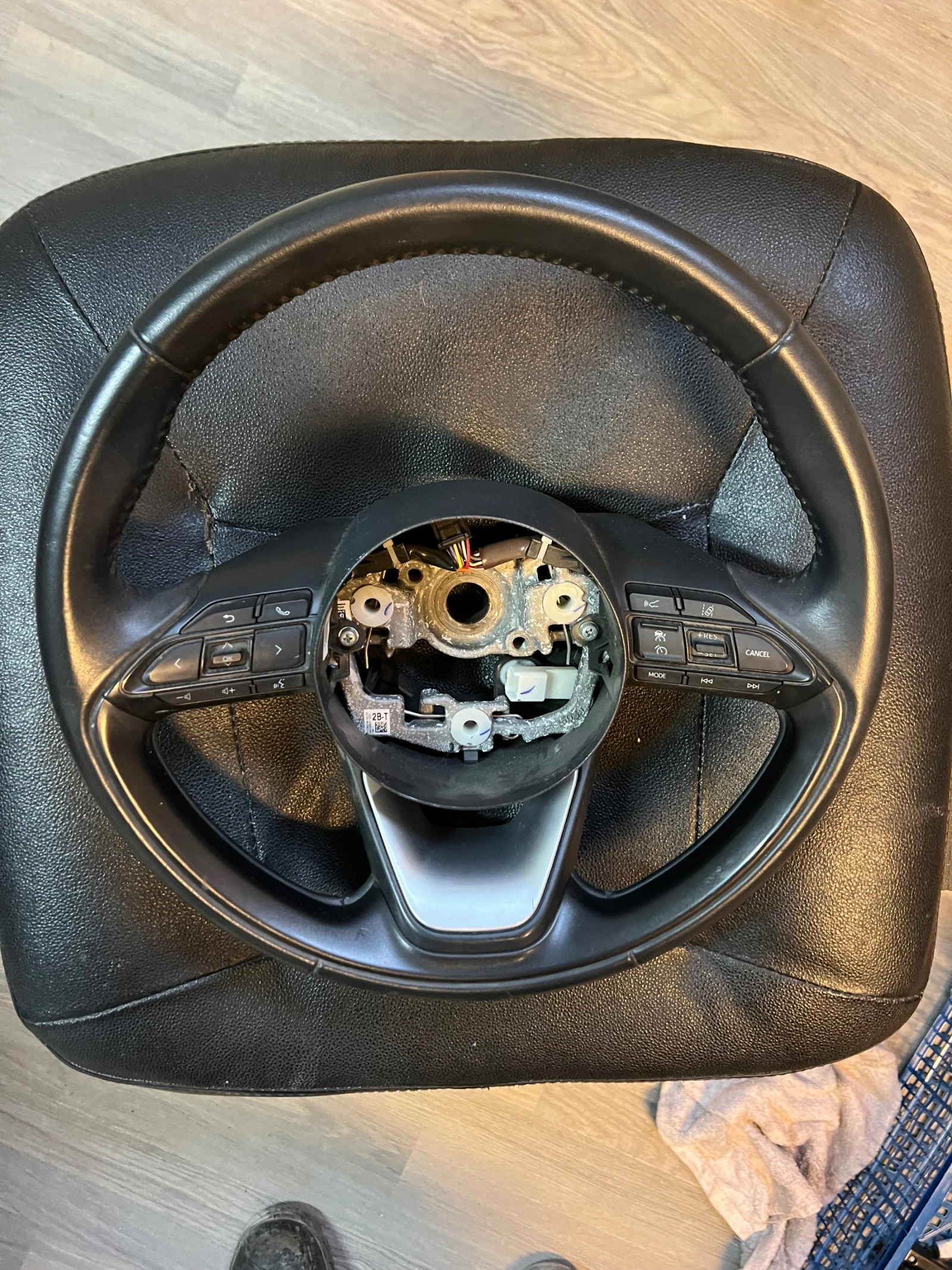 M   TOYOTA YARIS 2022 45100K01 40  | Mobile.bg   4