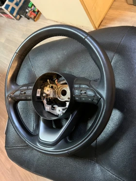 Mултифункционален кожен волан TOYOTA YARIS 2022 45100K01 40 , снимка 3 - Части - 48346180