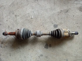 Полуоска предна лява Тойота Рав4 2.2д 