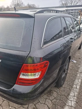 Mercedes-Benz C 220, снимка 11