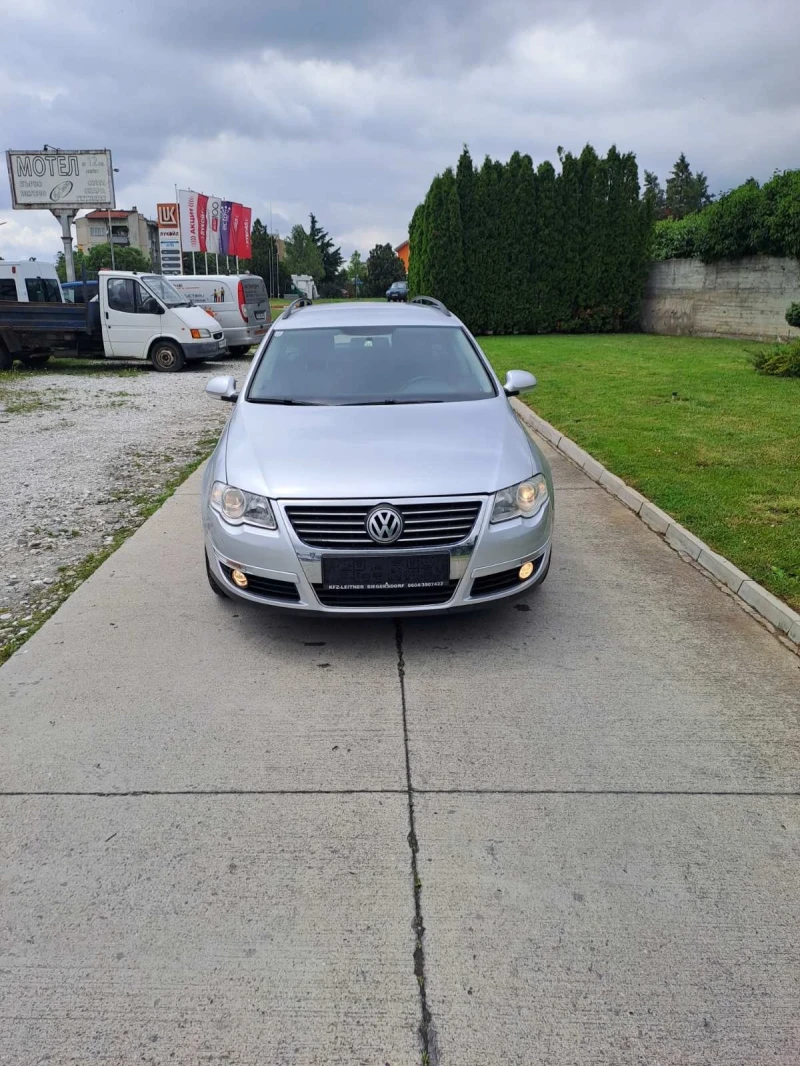 VW Passat, снимка 1 - Автомобили и джипове - 48087653