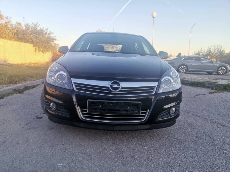 Opel Astra FACE/1.6i/ПЕРФЕКТЕН, снимка 2 - Автомобили и джипове - 48663814