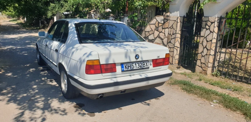 BMW 520, снимка 4 - Автомобили и джипове - 49104514