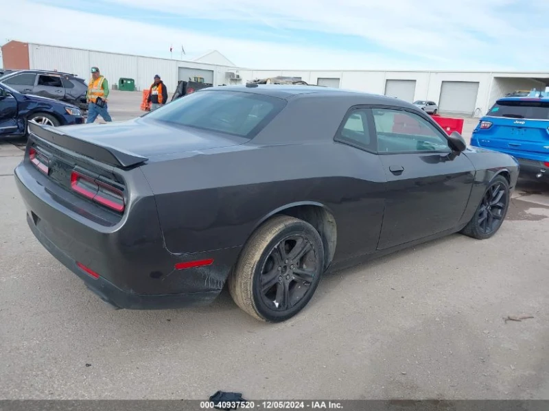 Dodge Challenger 5.7L V-8 VVT, 372HP Rear Wheel Drive, снимка 6 - Автомобили и джипове - 49496532