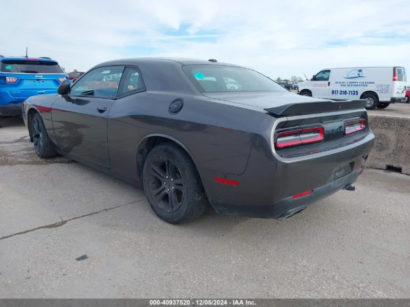 Dodge Challenger 5.7L V-8 VVT, 372HP Rear Wheel Drive, снимка 9 - Автомобили и джипове - 49496532