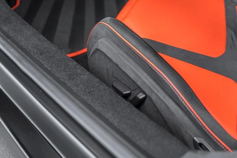 Lamborghini Revuelto, снимка 10 - Автомобили и джипове - 51450662