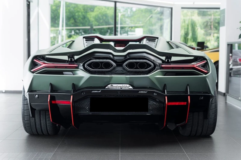 Lamborghini Revuelto, снимка 4 - Автомобили и джипове - 51450662