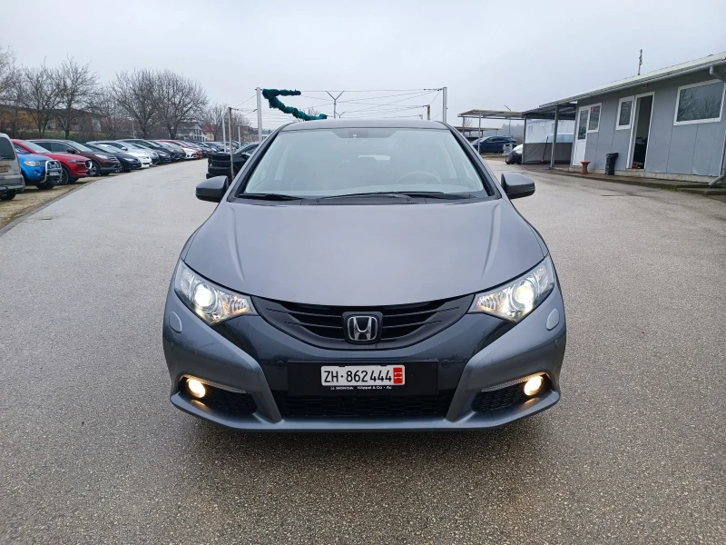 Honda Civic 1.8i-140кс-ШВЕЙЦАРИЯ-РЪЧКА-6ск-ДИСТРОНИК-NAVI
